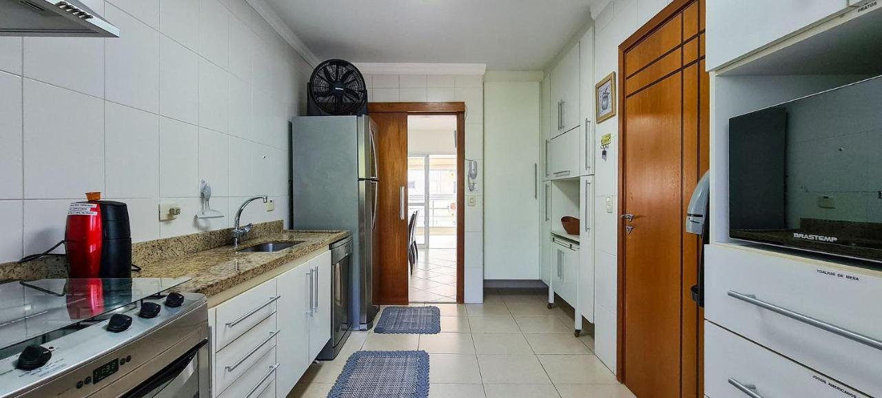 Apto Com Garagem E Lavanderia Em Frente A Praia 과루자 외부 사진